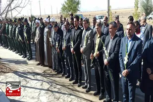 غبارروبی مزار شهدای شهرستان درگزین به مناسبت هفته بسیج
