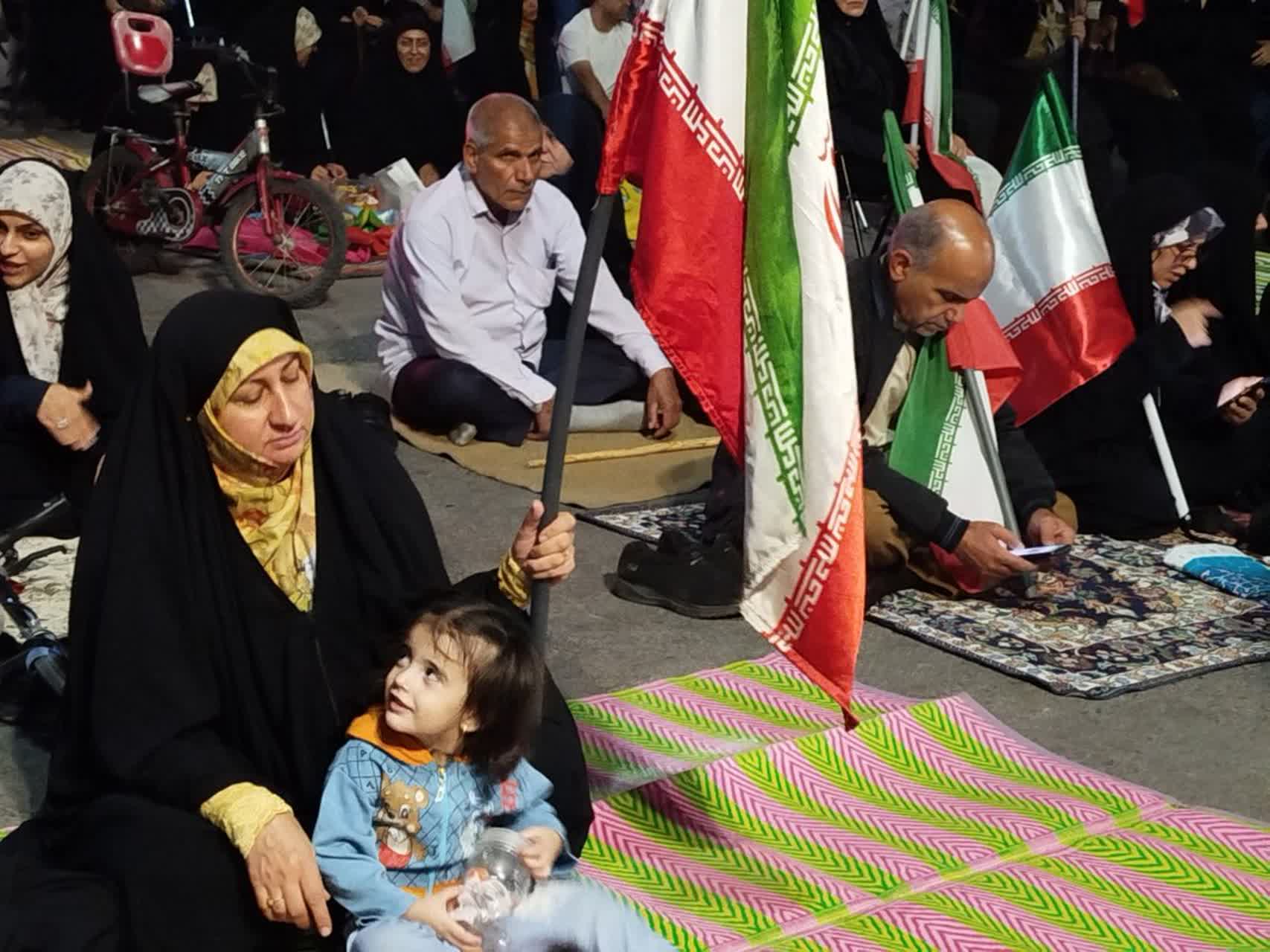 ۲۲۱ شب عهد مردم دیار حاج‌قاسم در میدان کوثر کرمان