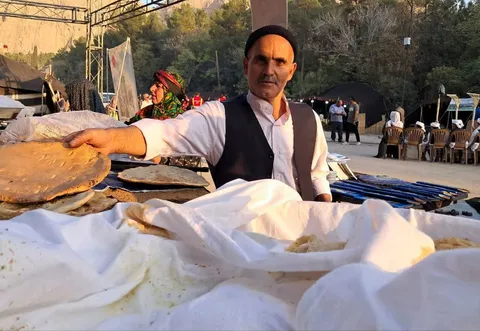 تنور چهارمین جشنواره ملی نان در کرمان روشن شد