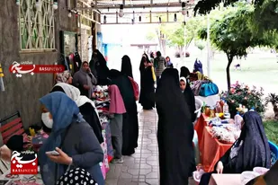 برگزاری نمایشگاه اقتصاد مقاومتی توسط حوزه حضرت خدیجه (س) همدان+تصاویر