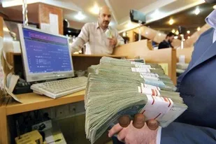پرداخت وام قرض&zwnj;الحسنه به نیازمندان کردستانی