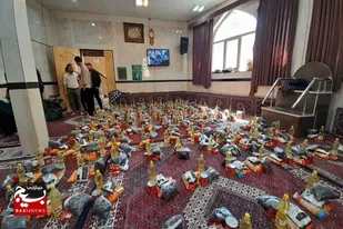 توزیع ۱۸۰ بسته ارزاق به همت حوزه شهید احمدی روشن همدان