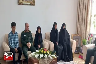 فرمانده سپاه شهدای آذربایجان غربی با خانواده شهید &laquo;سیدعباس فاطمیه&raquo; دیدار کرد