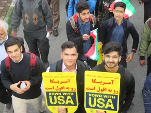 حضور فعال دانش آموزان شهرستان گرگان در یوم الله 13 آبان به روایت تصویر