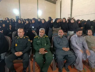 رزمایش جانفدایان دانش آموزی بمناسبت هفته پدافند غیرعامل در بمپور برگزار شد&nbsp;