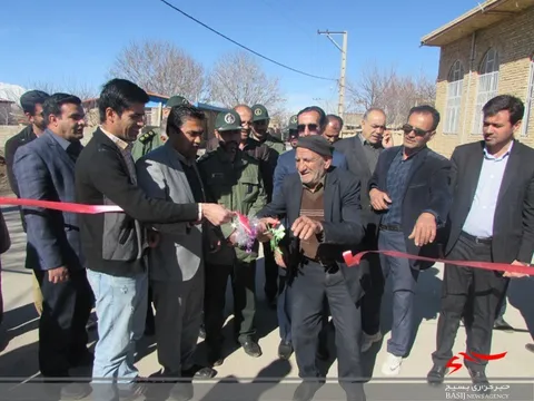 افتتاح پروژه زیر سازی و آسفالت روستای قلعه پسیجان شهرستان شازند
