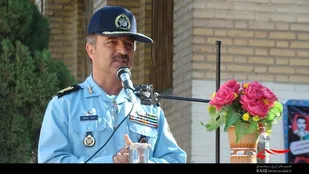 رمز پیروزی رزمندگان اسلام در دفاع مقدس وجود رهبری بود