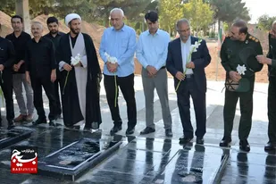 تجدید میثاق خبرنگاران ملایر با شهدا به مناسبت هفته خبرنگار