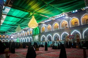 ازدحام زائران در صحن مطهر امام حسین (ع)