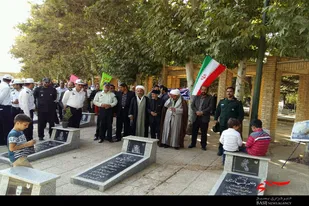 عطرافشانی گلزار شهدای نهاوند و فیروزان