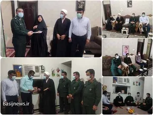 دیدار جمعی از مسئولین دیر با دو خانواده شهید دانش آموز این شهرستان