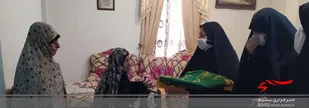 از زنان ایثارگر دوران دفاع مقدس تجلیل شد