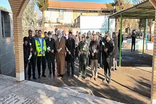 گلباران گلزار شهدای آرادان