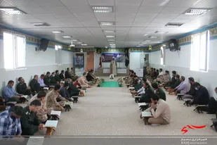 برگزاری محفل انس با قرآن کریم در ناحیه بسیج امام حسن مجتبی (ع) +تصاویر