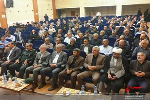 گردهمایی فرماندهان و گرامیداشت پیشکسوتان جهاد و شهادت در نهاوند