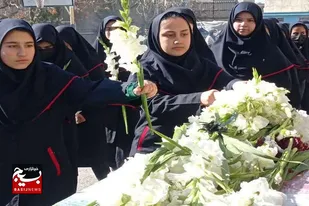 کاروان لاله زهرایی دبیرستان دخترانه فرزانگان تویسرکان را معطر کرد