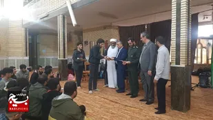تجلیل مسئولین شهرستان شادگان از گروه جهادی مدرسه شهید احمد کاظمی