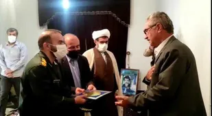 غباروبی گلزار شهدای یاسوج و تجلیل از خانواده شهید نعمت الله شهرخ پور