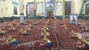 ۱۵۰ بسته معیشتی بین نیازمندان هریس توزیع شد