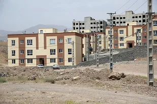کمک ۳۰ میلیون تومانی خیر ورامینی برای خرید مسکن خانواده تحت حمایت