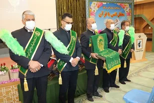 سومین محفل انس با قرآن باحضور خدام وپرچم متبرک حریم رضوی در جمع رزمندگان لشکر14امام حسین(علیه السلام)برگزار شد