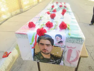 اولین تصاویر از تابوت شهید سجاد شاه سنایی