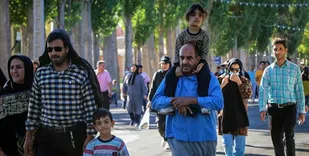 همایش پیاده&zwnj;روی خانوادگی با همراهی خادمان رضوی در کرمانشاه برگزار شد
