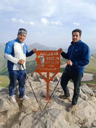 صعود کوهنوردان باشگاه مقاومت زنجان به بام استان کردستان