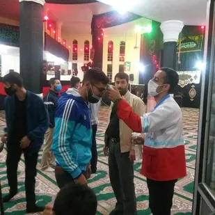 اجرای طرح "نذر سلامت همراه با خادمان حسینی هلال" در استان زنجان