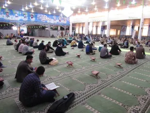 گزارش تصویری از محفل انس با قرآن کریم در تیپ۱۲قائم (عج)