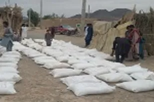 کمک به نیازمندان ادامه دارد