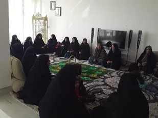 محفل انس با قرآن درمنزل شهید ضیایی درفلارد لردگان