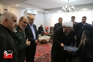 دیدار و تکریم خانواده شهدای بسیجی در تبریز