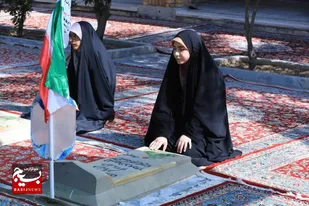 بازدید دانش آموزان آبیکی از یادمان شهدای هویزه، سرزمین نبردهای تن با تانک