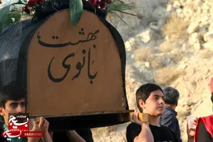 هم&zwnj;نوایی عاشقان فاطمی در مسیر امامزاده زین&zwnj;الشهدا(ع) اهرم