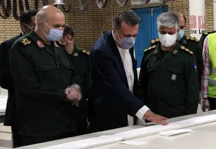 چراغ کارخانه پوپلین پس از هشت سال خاموشی دوباره روشن شد