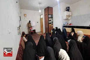 برگزاری آموزش کار با سلاح در صالح آباد به مناسبت هفته بسیج سازندگی