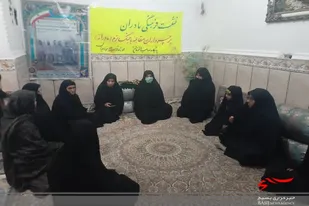 نشست فرهنگی مادران پرچم داران مقابله با جنگ نرم در ایرانشهر