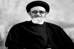 آزادی ۱۰ زندانی غیر عمد مالی با کمک پدر و خانواده شهید آل هاشم