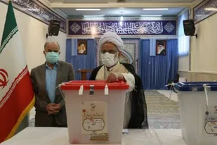 ملت ایران با حضور خود در انتخابات حماسه ای دیگر خلق خواهند کرد