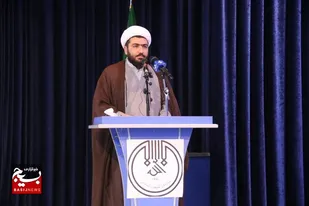 وظیفه امروز مومنین عالم تشخیص راه حق و جهاد در این مسیر است