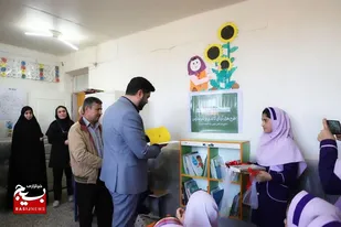 اجرای طرح ملی هزار درنای کاغذی بر بام مدارس