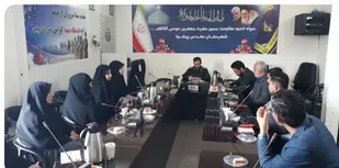 نشست صمیمی و هم اندیشی فرمانده سپاه پیشوا با هیات اندیشه ورز کانون بسیج فرهنگیان