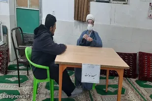 از برپایی میز خدمت تا گلباران قبور شهیدان به همت محله اسلامی کریم اهل بیت (ع)
