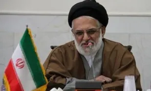 پیروی از ولی فقیه حرکت در مسیر غدیر است/از هر آن چه نعمت که در دنیا وجود دارد، اساسی ترین و کامل&zwnj;ترین آن نعمات، "نعمت ولایت" است.