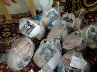کمک بسیجیان اصناف شاهرود به نیازمندان