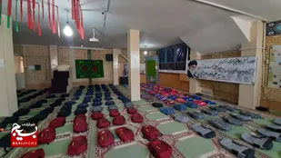 اهدای ۲۰۰ بسته لوازم&zwnj;التحریر به دانش&zwnj;آموزان نیازمندان