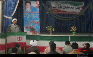 انقلاب اسلامی ایران مرحله ی بلوغ حکومت شیعه است