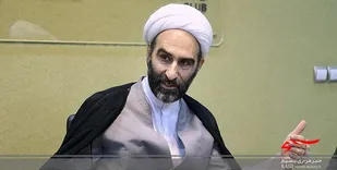 راه رسیدن به اهداف انقلاب ورود مردم به کارها است