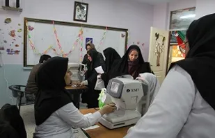 درمانگاه موقت چشم پزشکی در منطقه 17تهران آماده خدمات رسانی شد